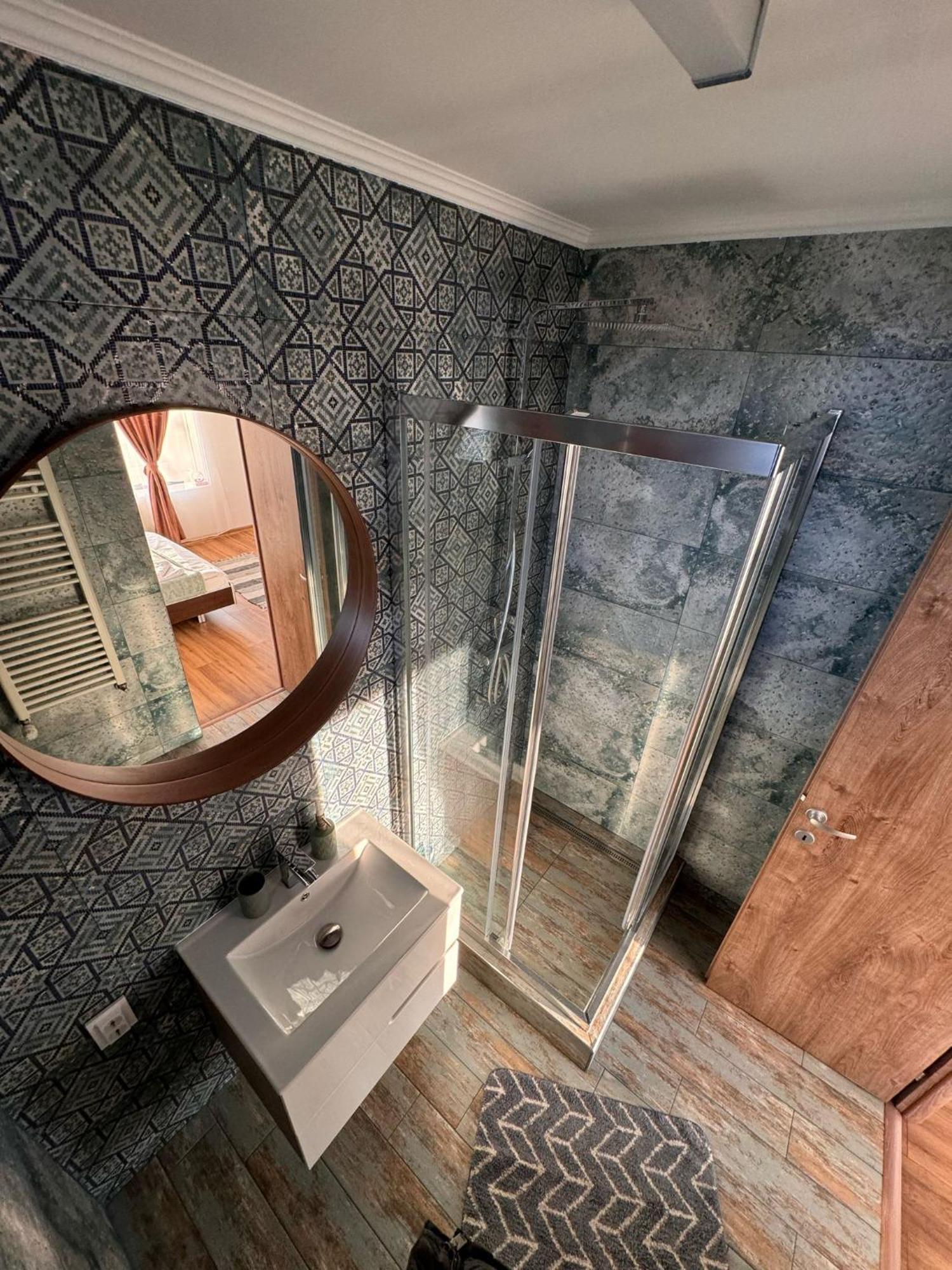 Vila Vibrant Bran  Bagian luar foto
