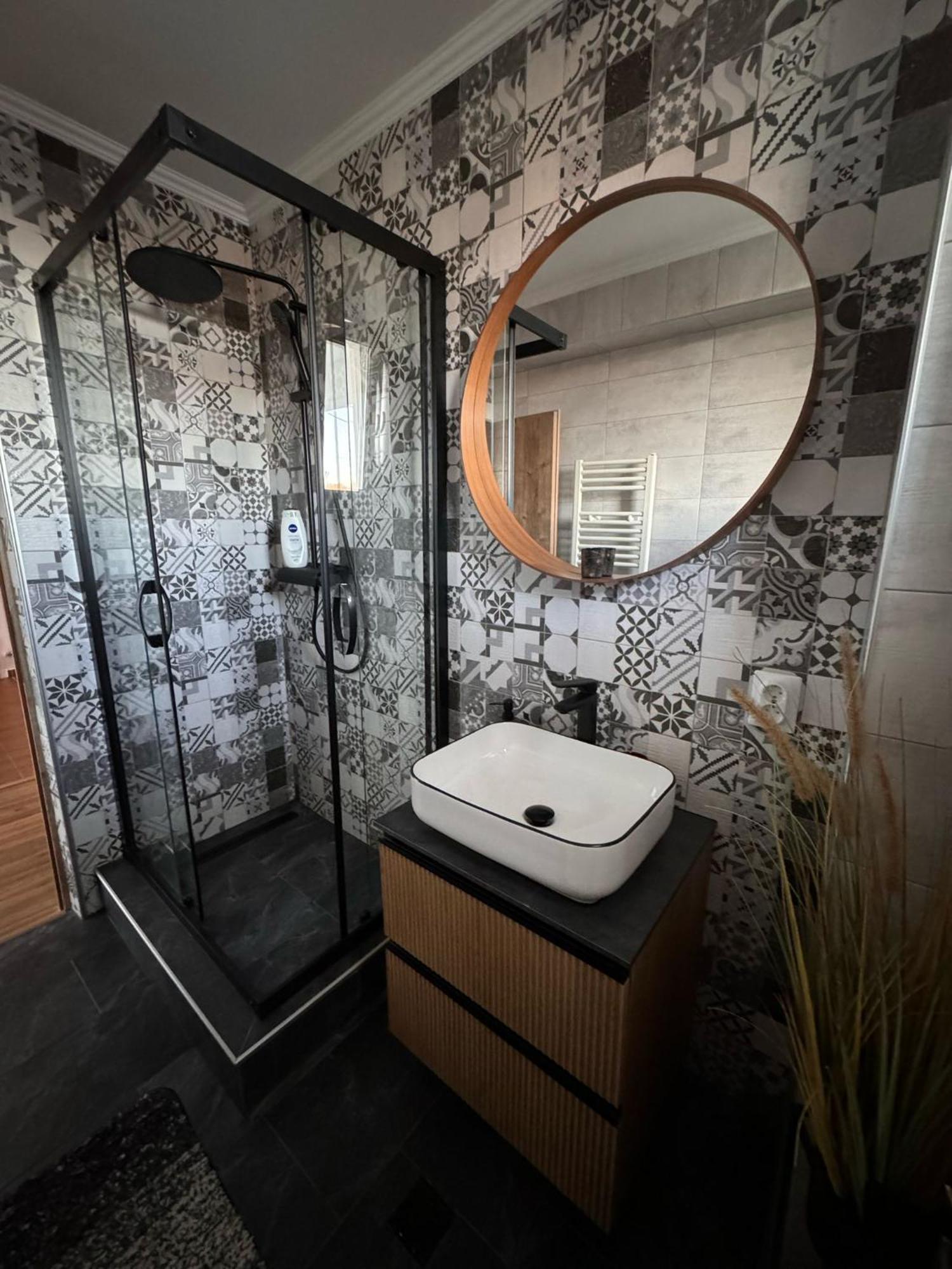 Vila Vibrant Bran  Bagian luar foto